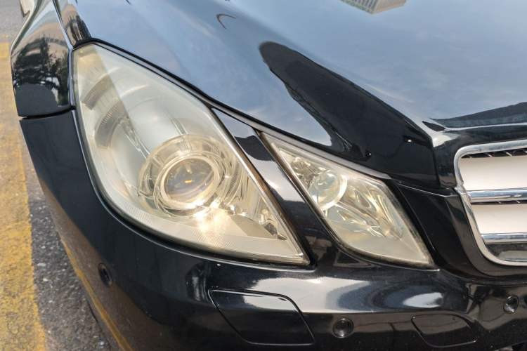 Used Mercedes-Benz E-Class 2012 E 200 CGI Coupe Right Front Headlight