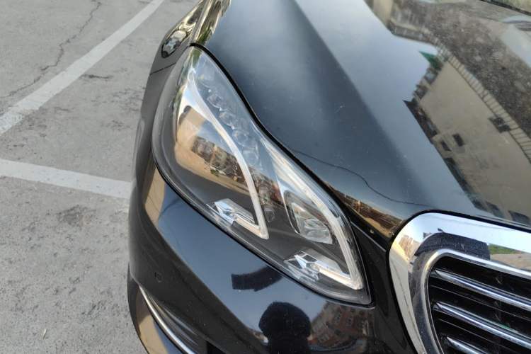 Used Mercedes-Benz E-Class 2012 E 200 L CGI Elegant Model Right Front Headlight