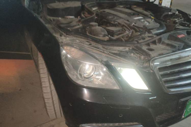 Used Mercedes-Benz E-Class 2012 E 260 L CGI Fashion Model Right Front Headlight