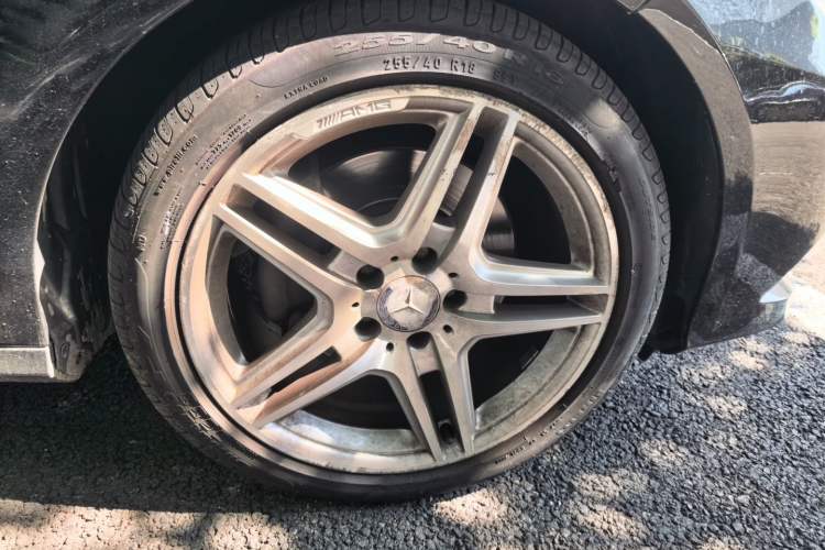 Used Mercedes-Benz E-Class 2012 E 300 L Stylish Luxury Model Right Front Wheel Hub