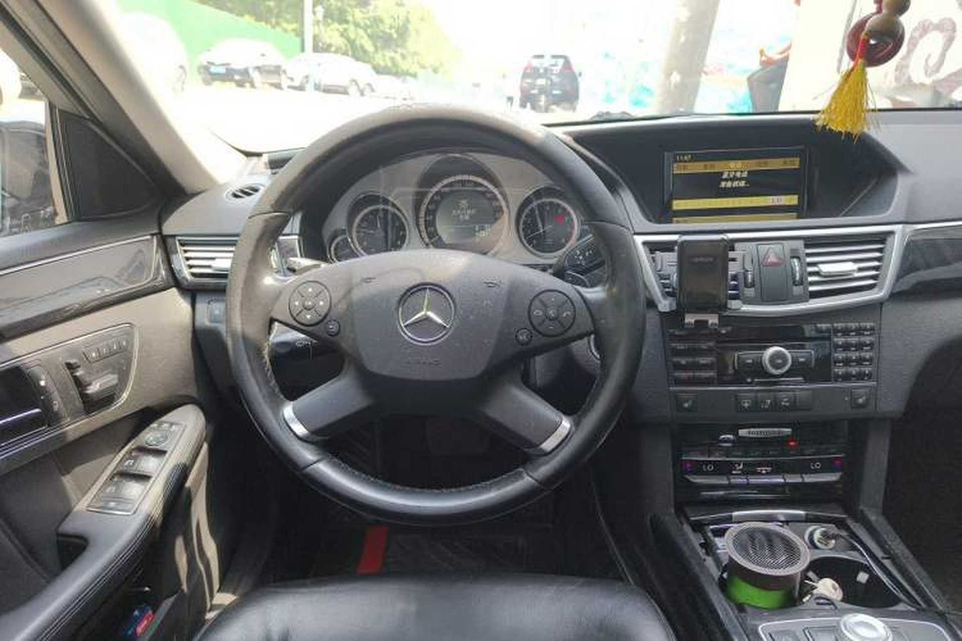 Used Mercedes-Benz E-Class 2012 E 300 L Fashion Model Steering Wheel