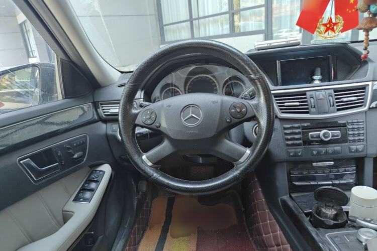 Used Mercedes-Benz E-Class 2012 E 300 L Fashion Model Steering Wheel