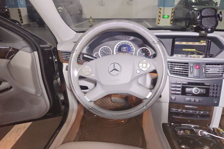 Used Mercedes-Benz E-Class 2012 E 300 L Elegant Model Steering Wheel