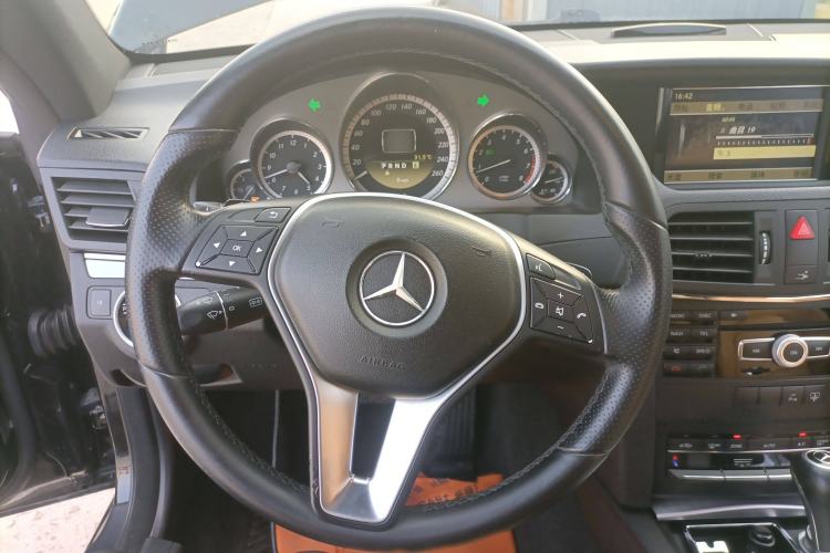 Used Mercedes-Benz E-Class 2012 E 260 CGI Coupe Steering Wheel