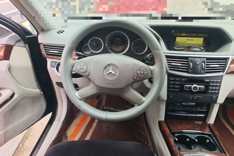 Used Mercedes-Benz E-Class 2012 E 300 L Elegant Model Steering Wheel