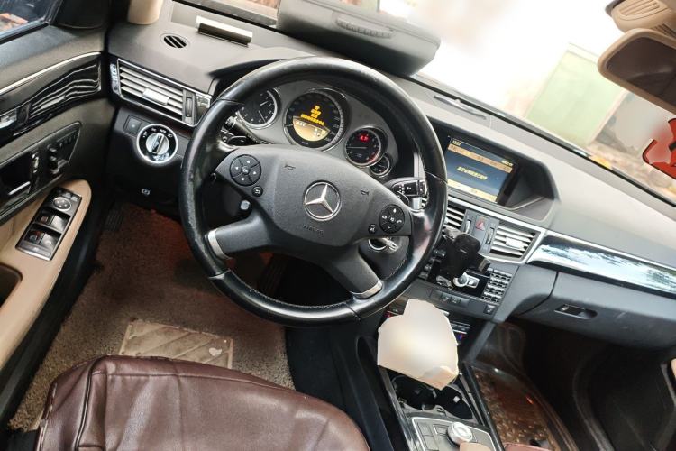 Used Mercedes-Benz E-Class 2012 E 260 L CGI Fashion Model Steering Wheel