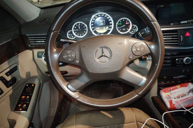Used Mercedes-Benz E-Class 2012 E 200 L CGI Elegant Model Steering Wheel