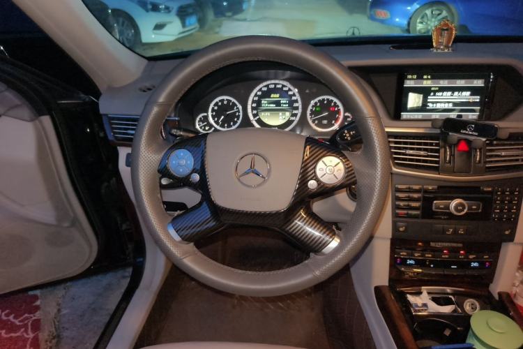 Used Mercedes-Benz E-Class 2012 E 300 L Elegant Model Steering Wheel