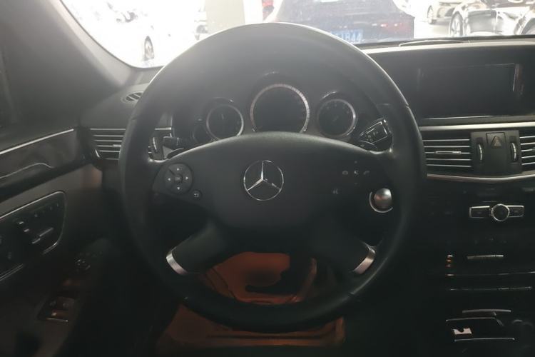Used Mercedes-Benz E-Class 2012 E 300 L Fashion Model Steering Wheel