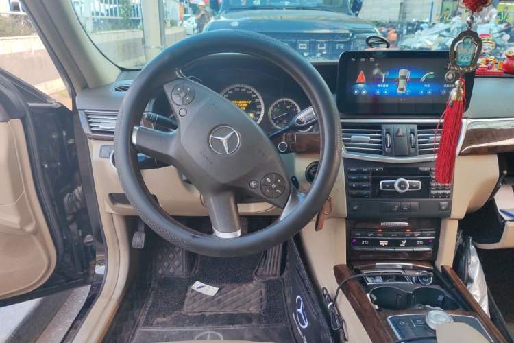 Used Mercedes-Benz E-Class 2012 E 300 L Elegant Model Steering Wheel