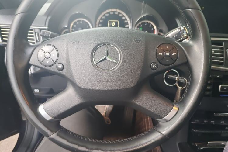 Used Mercedes-Benz E-Class 2012 E 260 L CGI Fashion Model Steering Wheel