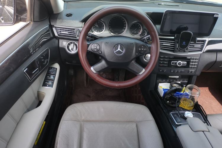 Used Mercedes-Benz E-Class 2012 E 300 L Fashion Model Steering Wheel