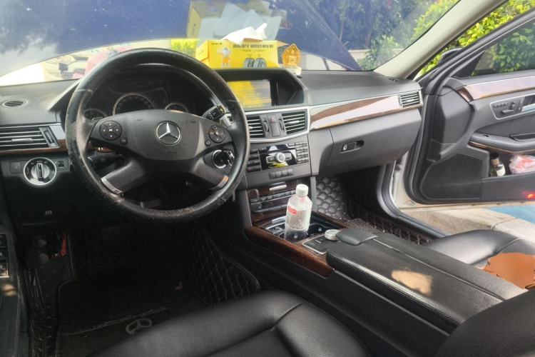 Used Mercedes-Benz E-Class 2012 E 200 L CGI Elegant Model Steering Wheel