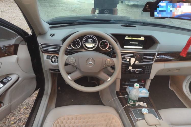 Used Mercedes-Benz E-Class 2012 E 200 L CGI Elegant Model Steering Wheel
