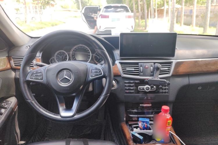 Used Mercedes-Benz E-Class 2012 E 200 L CGI Elegant Model Steering Wheel