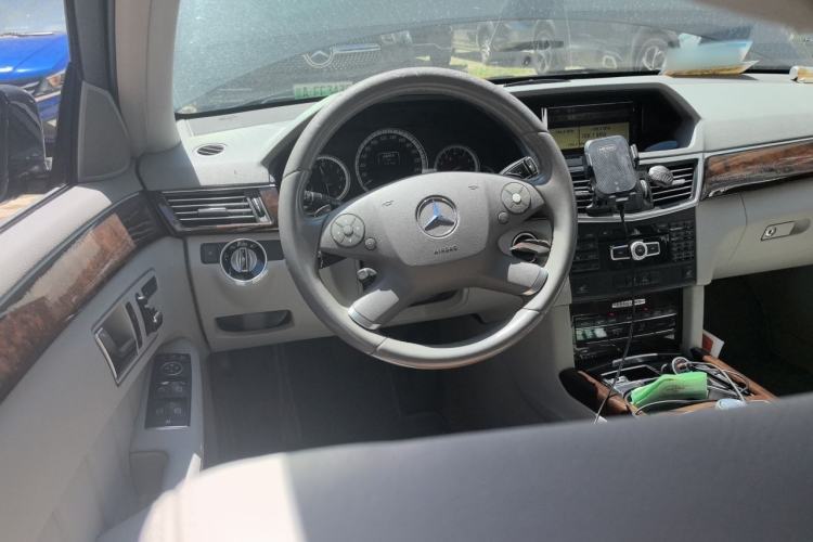 Used Mercedes-Benz E-Class 2012 E 300 L Elegant Model Steering Wheel