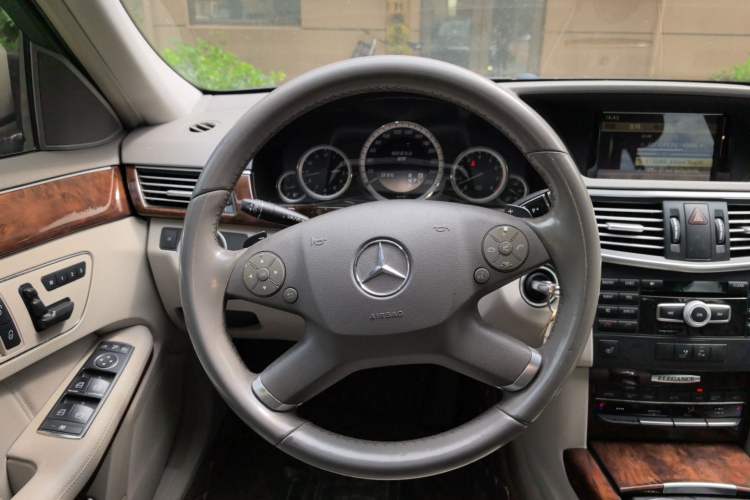 Used Mercedes-Benz E-Class 2012 E 300 L Elegant Model Steering Wheel