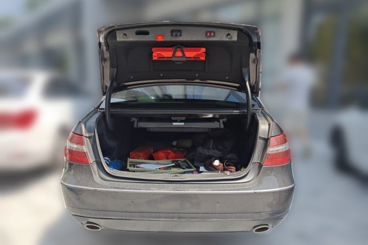 Used Mercedes-Benz E-Class 2012 E 300 L Fashion Model Trunk