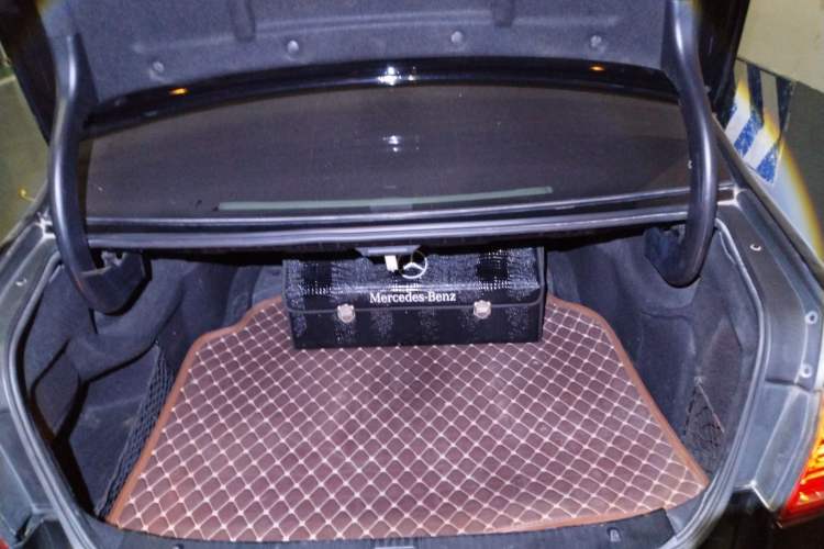 Used Mercedes-Benz E-Class 2012 E 300 L Elegant Model Trunk