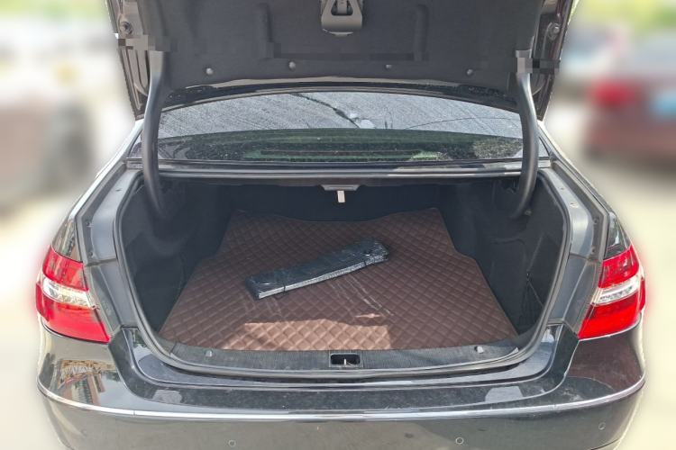 Used Mercedes-Benz E-Class 2012 E 300 L Elegant Model Trunk