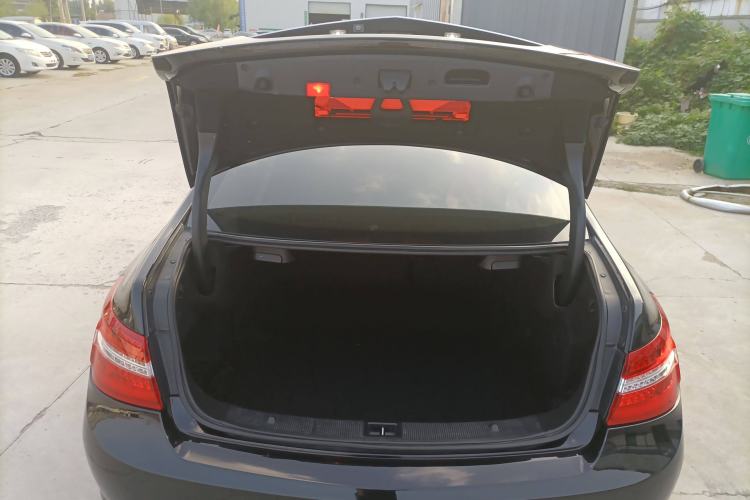 Used Mercedes-Benz E-Class 2012 E 260 CGI Coupe Trunk