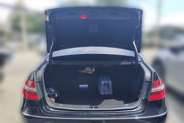 Used Mercedes-Benz E-Class 2012 E 260 L CGI Fashion Model Trunk