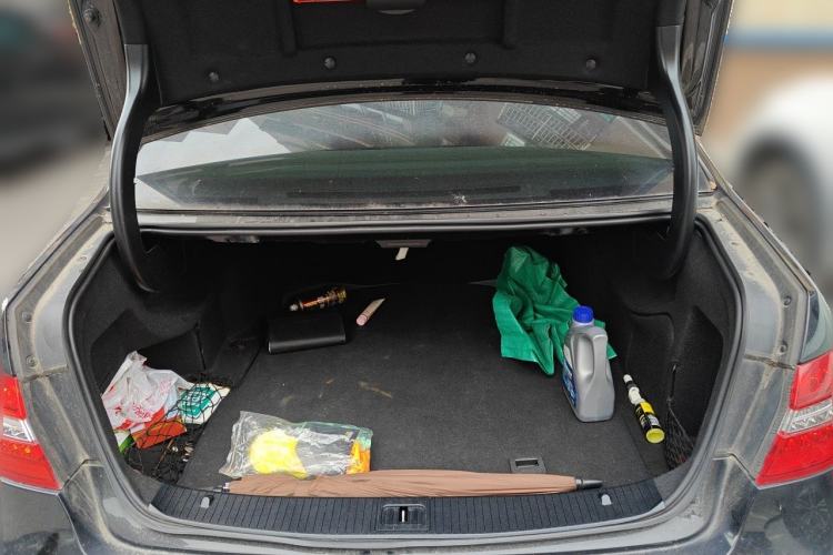 Used Mercedes-Benz E-Class 2012 E 300 L Elegant Model Trunk