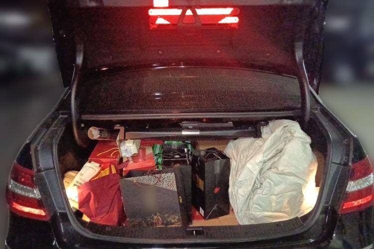 Used Mercedes-Benz E-Class 2012 E 300 L Fashion Model Trunk