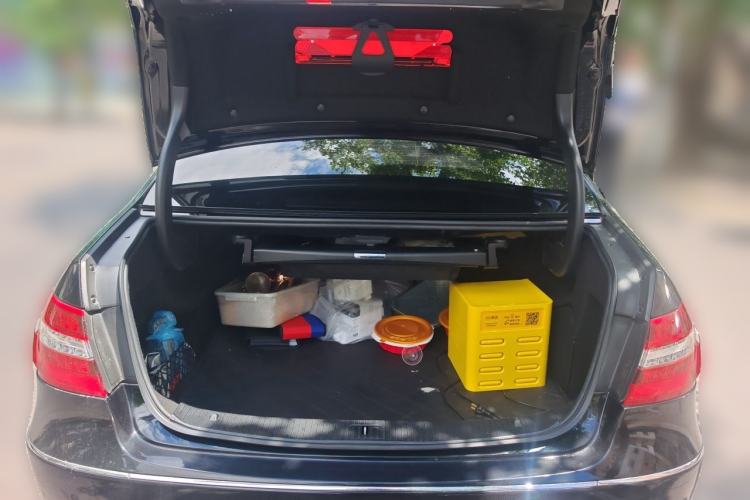Used Mercedes-Benz E-Class 2012 E 300 L Fashion Model Trunk