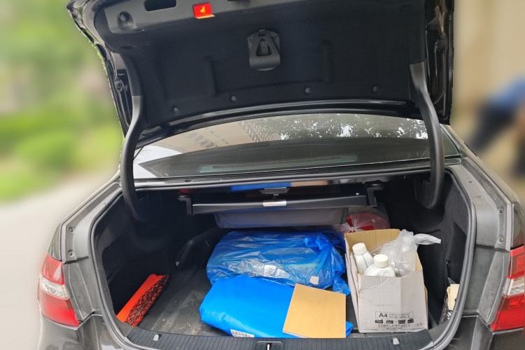 Used Mercedes-Benz E-Class  Trunk