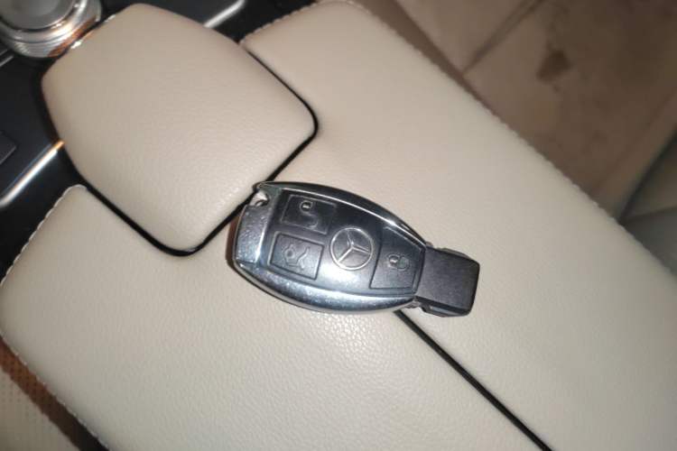 Used Mercedes-Benz E-Class 2012 E 300 L Fashion Model Vehicle Key
