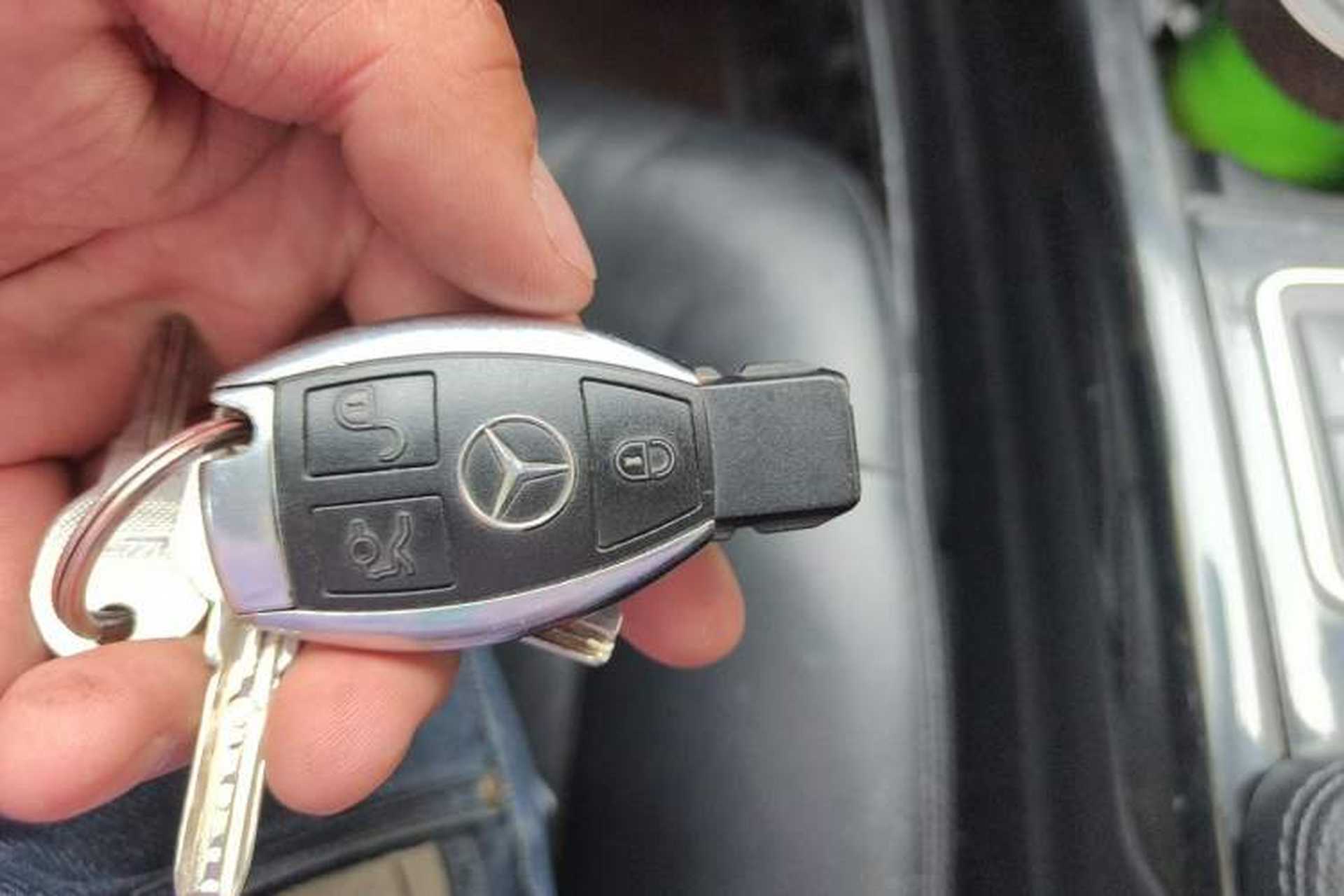 Used Mercedes-Benz E-Class 2012 E 300 L Fashion Model Vehicle Key