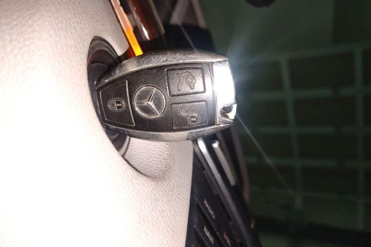 Used Mercedes-Benz E-Class 2012 E 200 L CGI Elegant Model Vehicle Key