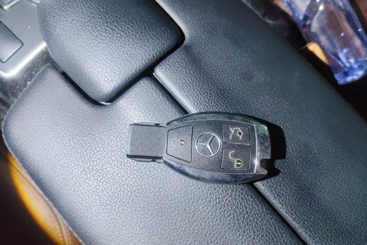 Used Mercedes-Benz E-Class 2012 E 300 L Fashion Model Vehicle Key