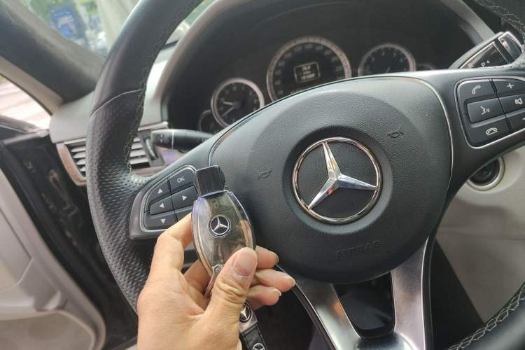 Used Mercedes-Benz E-Class 2012 E 300 L Elegant Model Vehicle Key