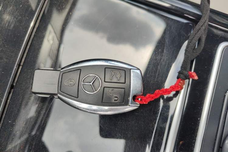 Used Mercedes-Benz E-Class 2012 E 260 L CGI Fashion Model Vehicle Key