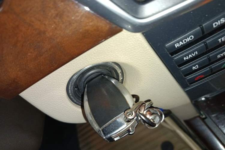 Used Mercedes-Benz E-Class 2012 E 200 L CGI Elegant Model Vehicle Key