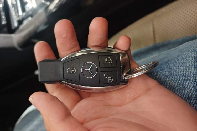 Used Mercedes-Benz E-Class 2012 E 300 L Fashion Model Vehicle Key