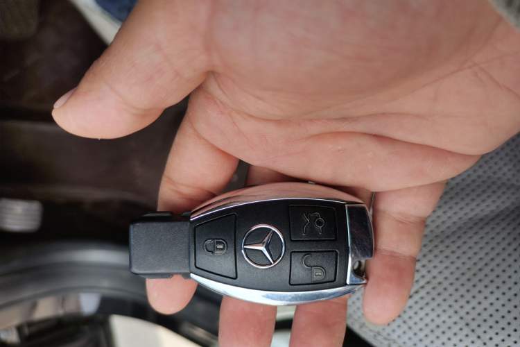 Used Mercedes-Benz E-Class 2012 E 300 L Fashion Model Vehicle Key
