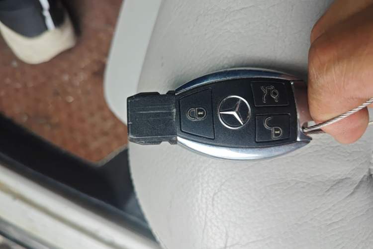 Used Mercedes-Benz E-Class 2012 E 300 L Elegant Model Vehicle Key