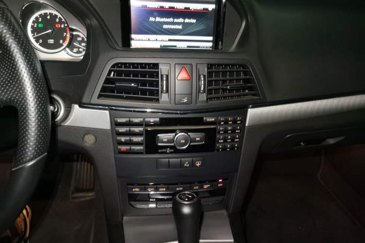 Used Mercedes-Benz E-Class 2012 E 260 CGI Coupe Audio And AC Panel