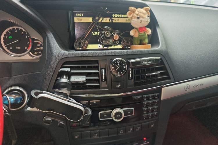 Used Mercedes-Benz E-Class 2012 E 260 CGI Convertible Audio And AC Panel