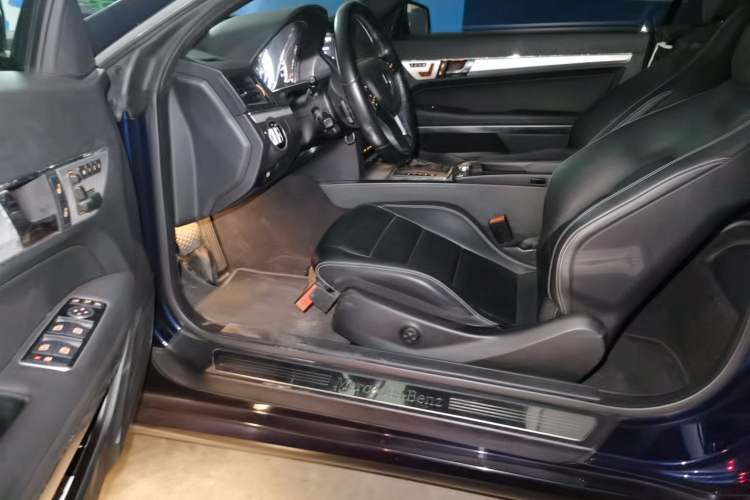 Used Mercedes-Benz E-Class 2012 E 260 CGI Coupe Driver Seat