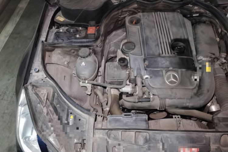 Used Mercedes-Benz E-Class 2012 E 260 CGI Coupe Engine Bay Right