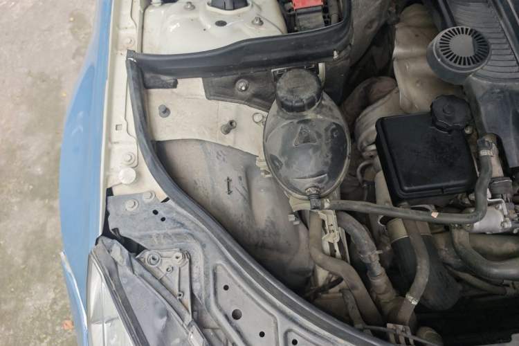 Used Mercedes-Benz E-Class 2012 E 260 CGI Convertible Engine Bay Right