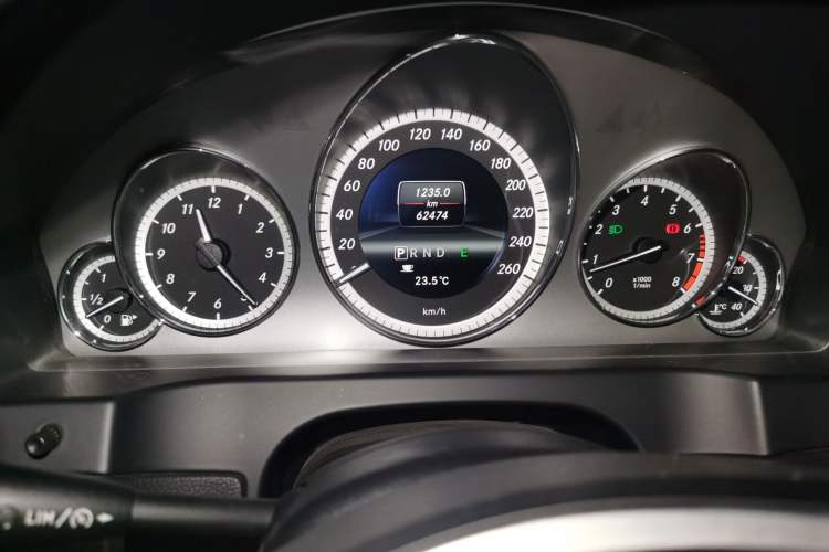 Used Mercedes-Benz E-Class 2012 E 260 CGI Coupe Instrument Cluster
