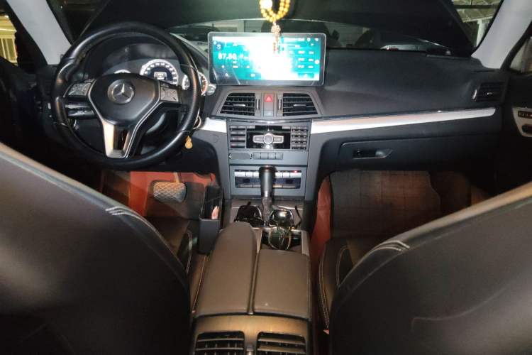 Used Mercedes-Benz E-Class 2012 E 200 CGI Coupe Interior 2