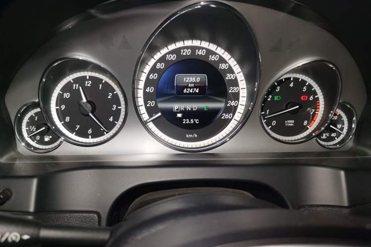 Used Mercedes-Benz E-Class 2012 E 260 CGI Coupe Odometer Close Up