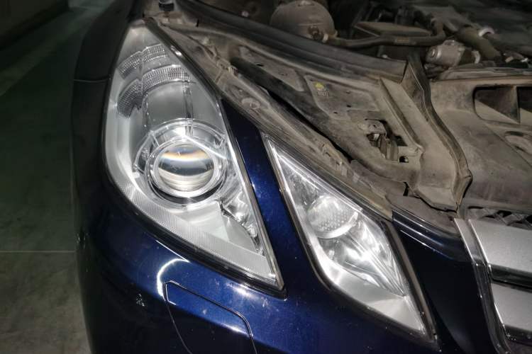 Used Mercedes-Benz E-Class 2012 E 260 CGI Coupe Right Front Headlight