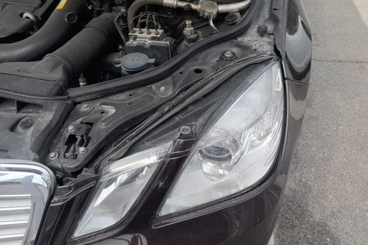 Used Mercedes-Benz E-Class 2012 E 200 L CGI Elegant Model Engine Bay Left